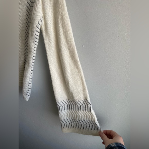 Mint Velvet Chalk Coloured Chevron Patterned Alpaca Blend Jumper UK 8 - Picture 4 of 7